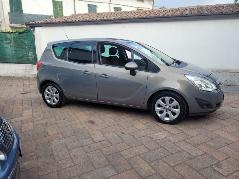 Opel Meriva 1.4 turbo gpl