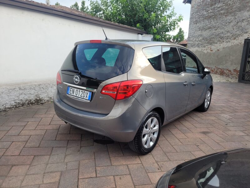 Opel Meriva 1.4 turbo gpl