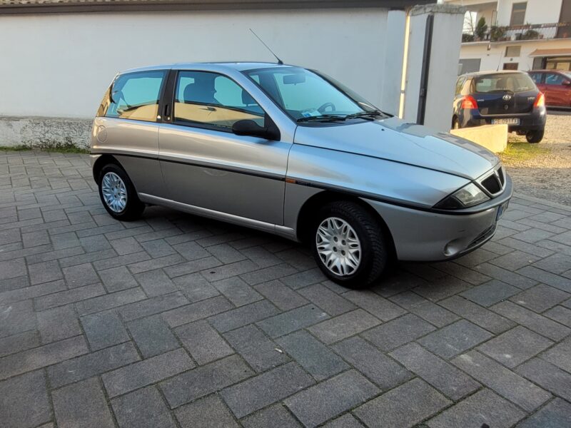 LANCIA Y ELEFANTINO BLU UNICO PROPRIETARIO