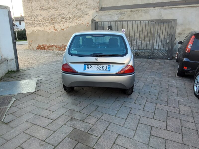 LANCIA Y ELEFANTINO BLU UNICO PROPRIETARIO