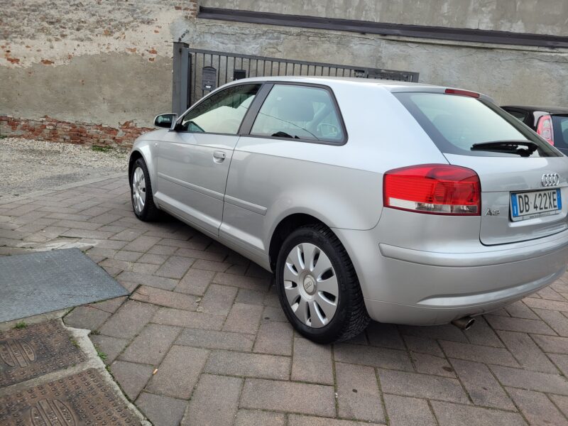 Audi A3 1.6 benzina