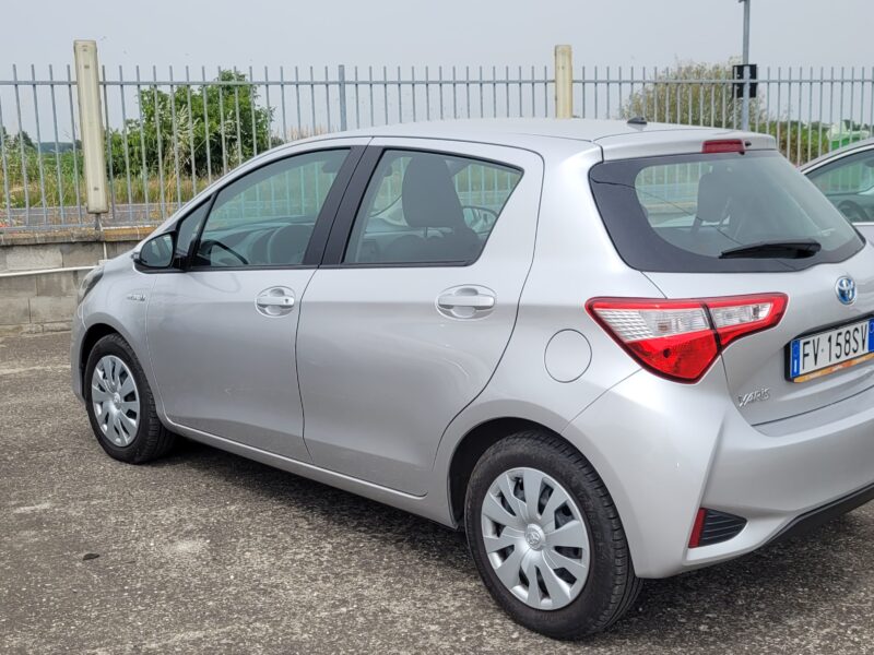 Toyota yaris ibrida 2019 unico proprietario