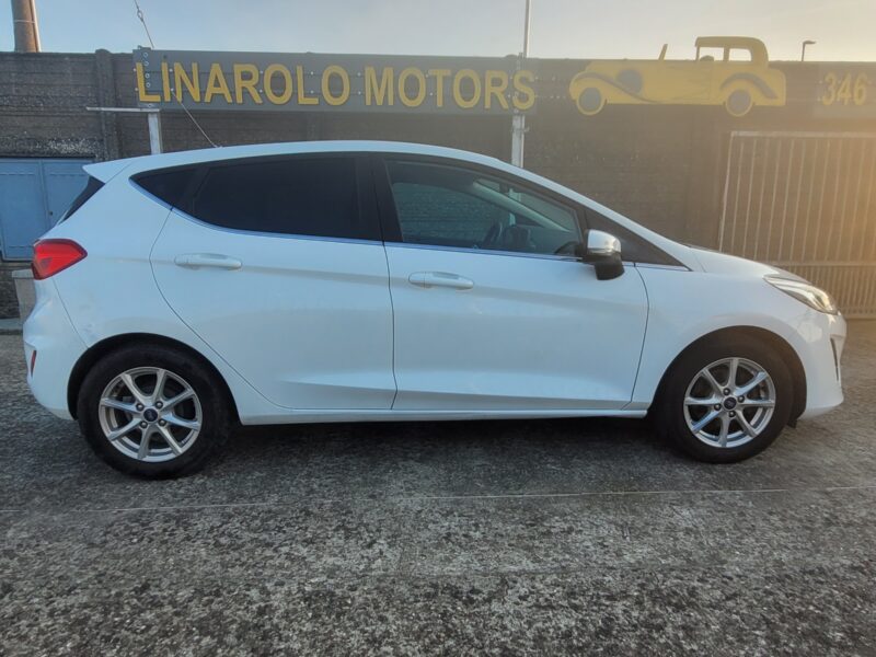 Ford Fiesta 1.0 Ecoboost Hybrid 125 CV 5 porte Titanium