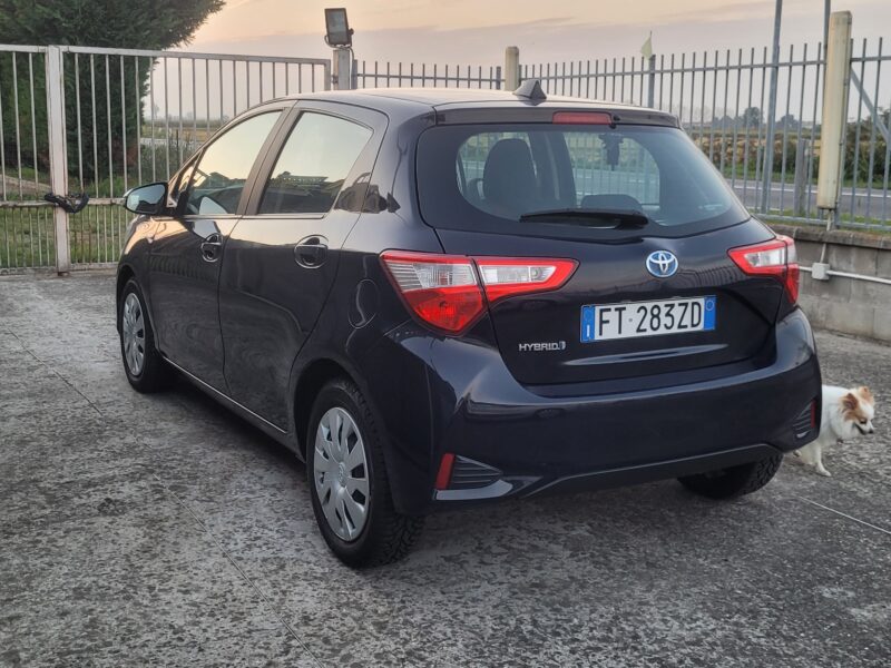Toyota Yaris 1.5 Hybrid 5 porte Cool