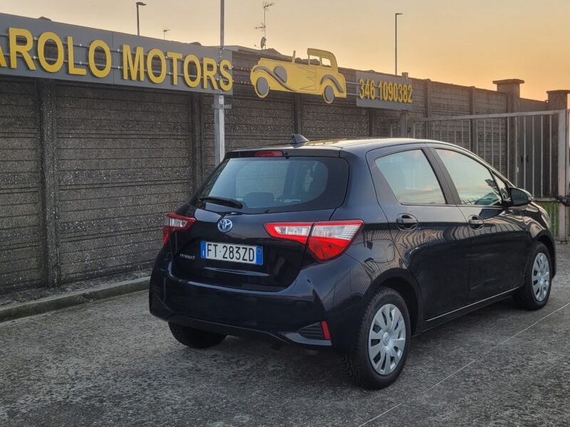 Toyota Yaris 1.5 Hybrid 5 porte Cool