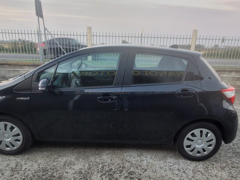 Toyota Yaris 1.5 Hybrid 5 porte Cool