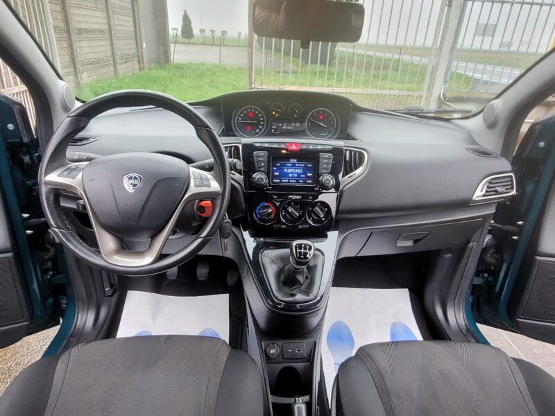 lancia ypsilon gpl unico prop